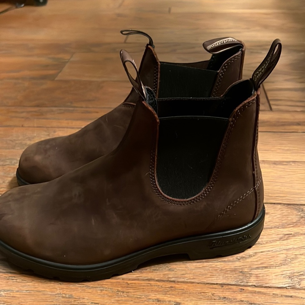 Blundstone Chelsea boots